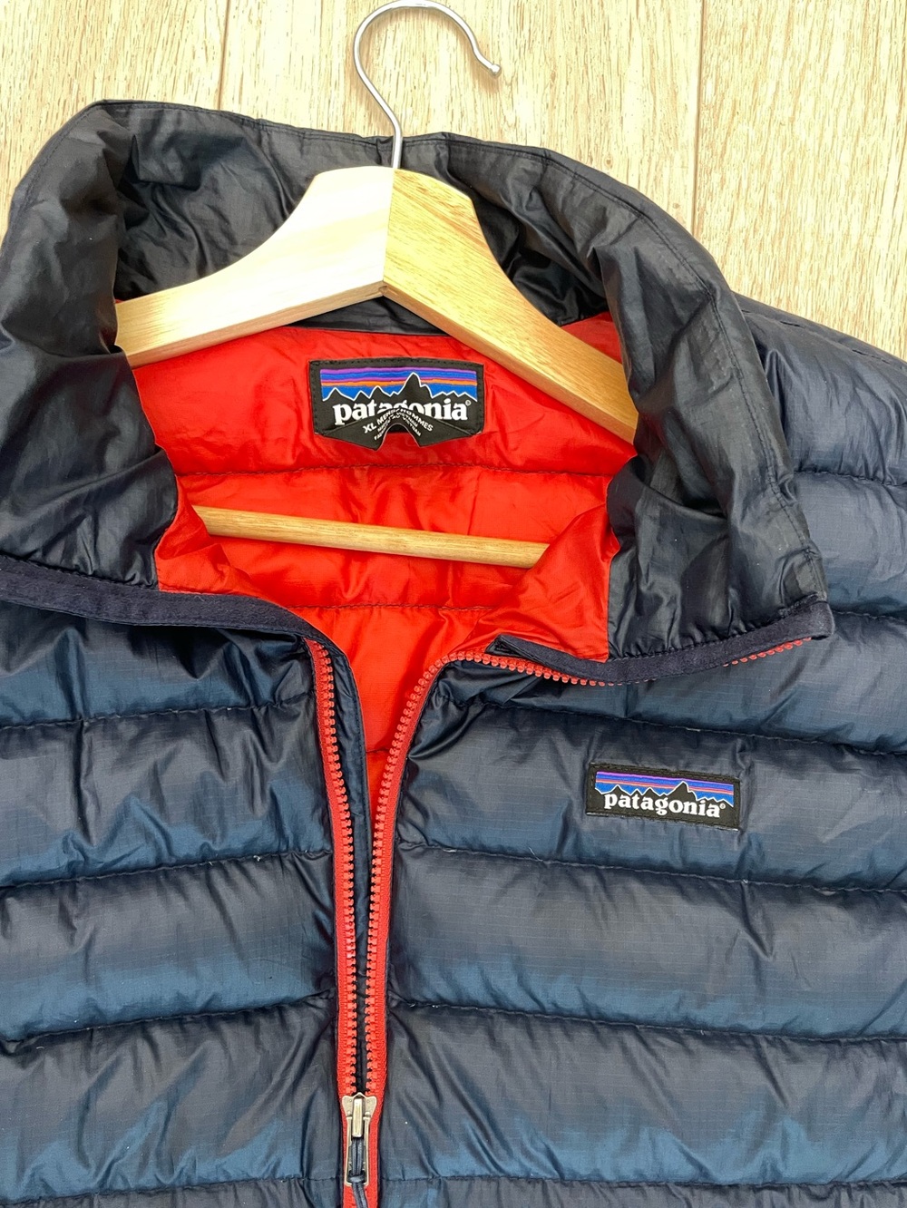 Patagonia Goose Down Puffer Vest, Navy - Picture 4 of 7